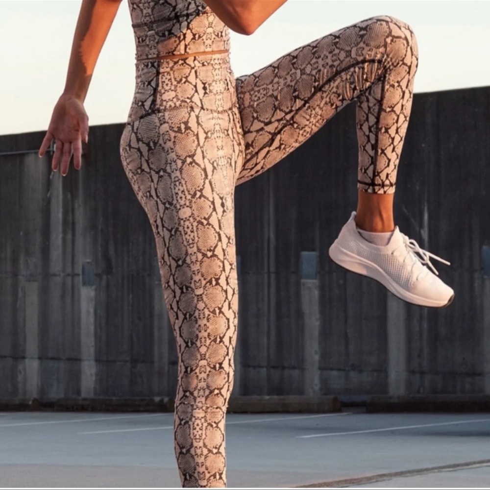 DYI Snakeskin Leggings